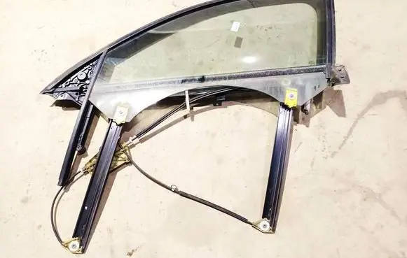 Audi A6 S6 C6 4F Front door window/glass frame 4F0837461A