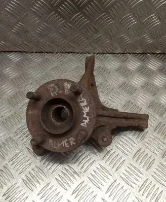 Nissan Almera Front wheel hub