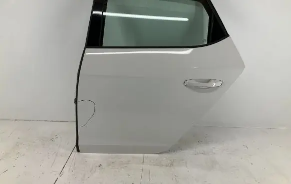 Seat Leon (5F) Rear door