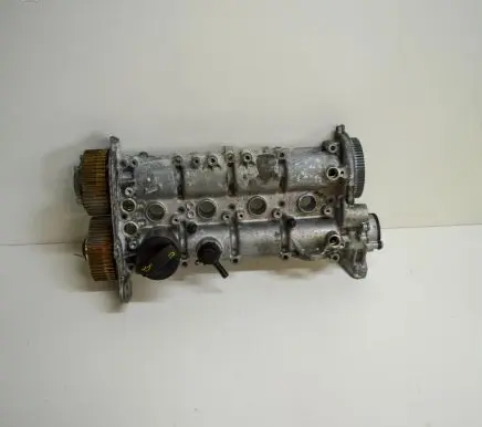 Volkswagen Jetta VII Rocker cam cover 04E103479G