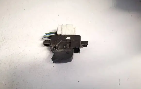 Nissan Almera Tino Electric window control switch