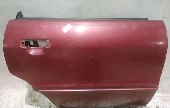 Audi 80 90 S2 B4 Rear door RAUDONOS