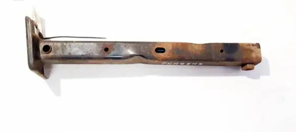 Citroen C3 Picasso Front bumper mounting bracket