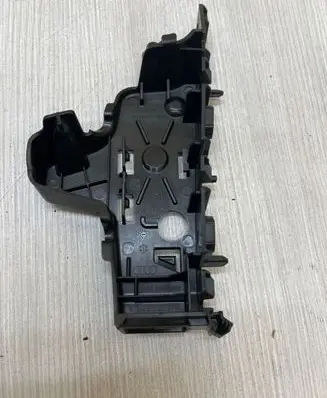 Audi A3 8Y Front bumper mounting bracket 8Y0807184 424035