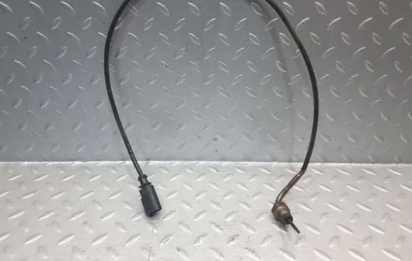 Volkswagen Jetta VI Exhaust gas temperature sensor 04L906088BQ