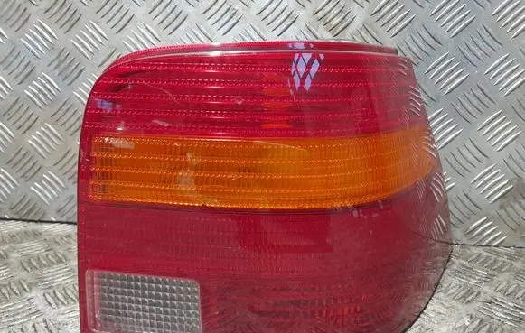 Volkswagen Golf IV Rear/tail lights 1J6945096R 67736981