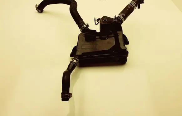 Land Rover Range Rover Evoque L538 Oil breather separator 9675994880