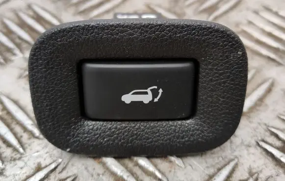 Renault Koleos II Tailgate/trunk/boot open switch 9882