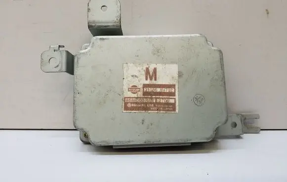 Nissan X-Trail T30 Gearbox control unit/module 310368H702 A64000 2706