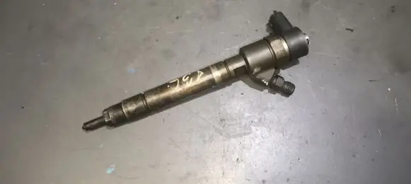 Volvo XC90 Fuel injector 30750283 0445110 0445110251