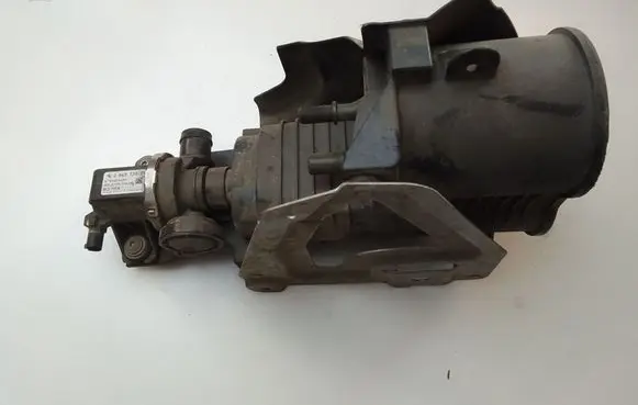 BMW X1 E84 Active carbon filter fuel vapour canister 28363197