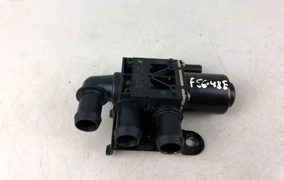 Mini One - Cooper F56 F55 Coolant heater control valve 8572508