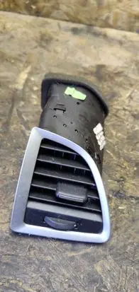 Opel Astra J Rear air vent grill 13327999 0752401401 13022110