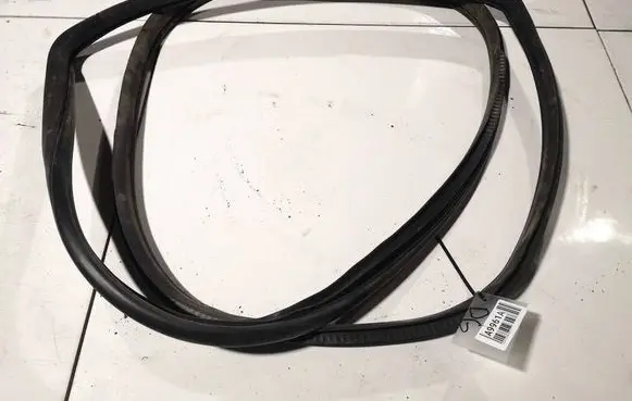 SsangYong Actyon Rubber seal rear door 