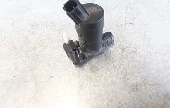 Volvo V50 Windscreen/windshield washer pump 1S7117K624FE