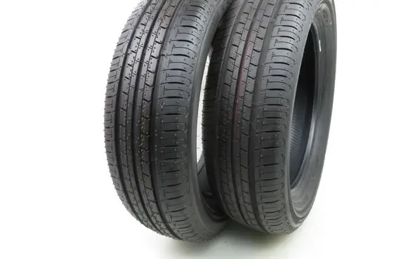 Volkswagen Golf V R16 summer tire 