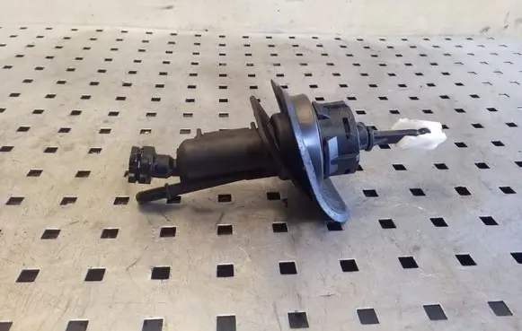 Ford Kuga I Clutch master cylinder 3M517A543BF