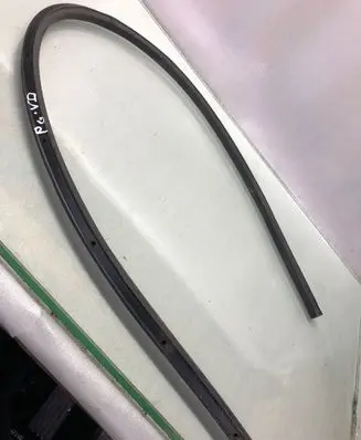 Opel Insignia B Engine compartment rubber 