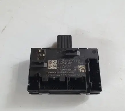 Audi Q5 SQ5 Door control unit/module 8K0959793R 8K0959793P