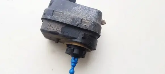 Renault Espace III Headlight level adjustment motor 
