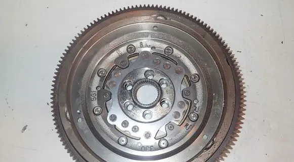 Volkswagen Tiguan Dual mass flywheel 06J105266DQ
