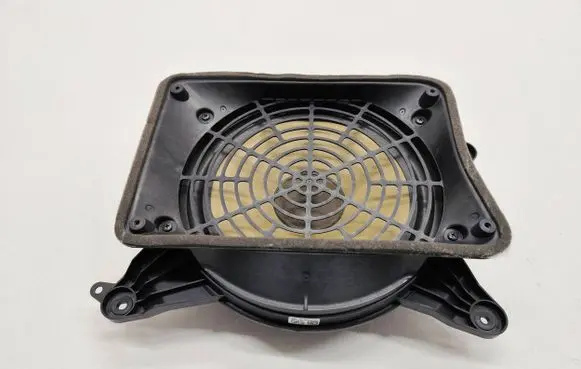 Audi A6 S6 C7 4G Subwoofer speaker 4G5035412 EAS259L206B