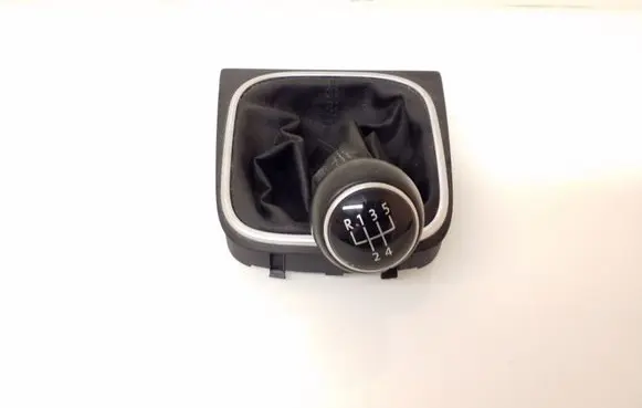 Volkswagen Golf Plus Gear lever shifter trim leather/knob 1K0711113