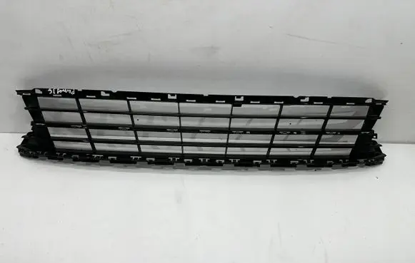 Volkswagen PASSAT B8 Front bumper lower grill 3G0853677K