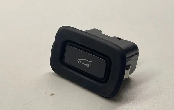 Land Rover Discovery Sport Tailgate/boot open switch button CPLA-10E998-BA