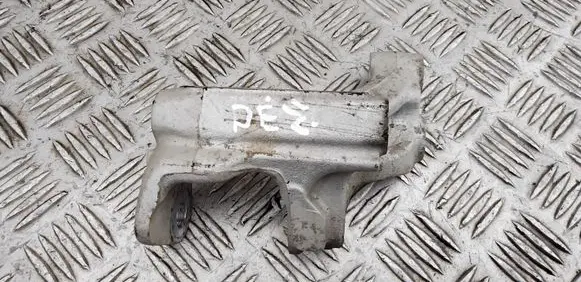 Honda Insight Gearbox mounting bracket