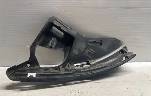 Volvo XC60 Headlight/headlamp mounting bracket 30763433
