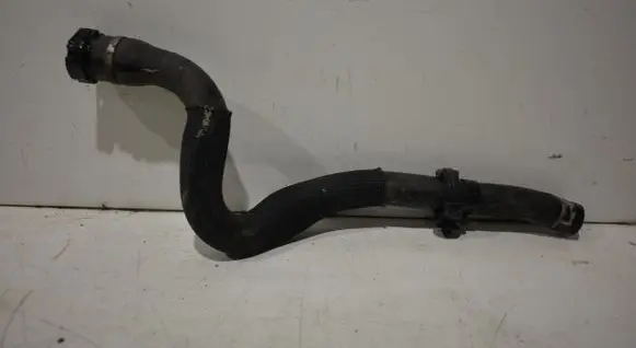 Peugeot 3008 I Engine coolant pipe/hose