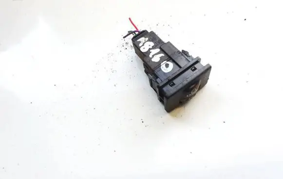 Toyota Auris 150 Headlight level height control switch