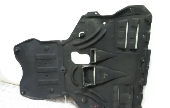 Ford Kuga II Engine splash shield/under tray