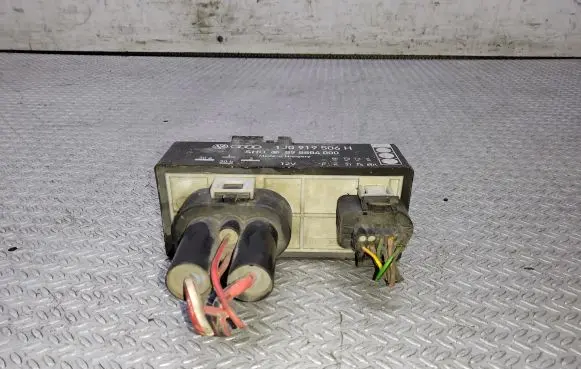 Audi A3 S3 8L Coolant fan relay 1J0919506H