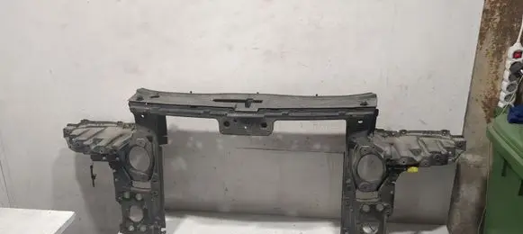 Volkswagen Touareg I Radiator support slam panel 7L0805594