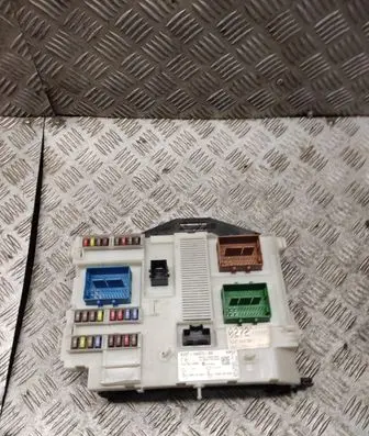 Ford Mondeo MK IV Fuse module bg9t14a073bh