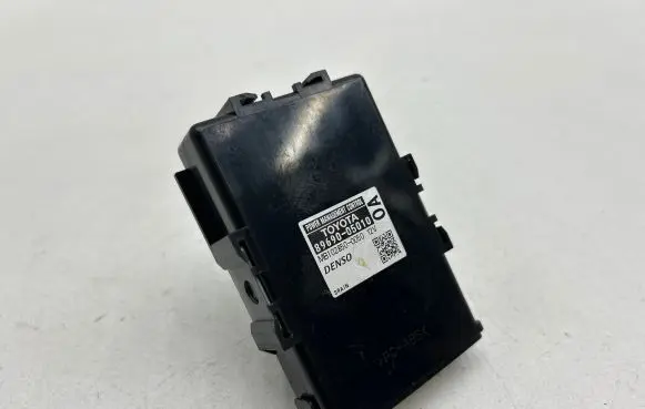 Toyota Avensis T270 Other control units/modules 8969005010