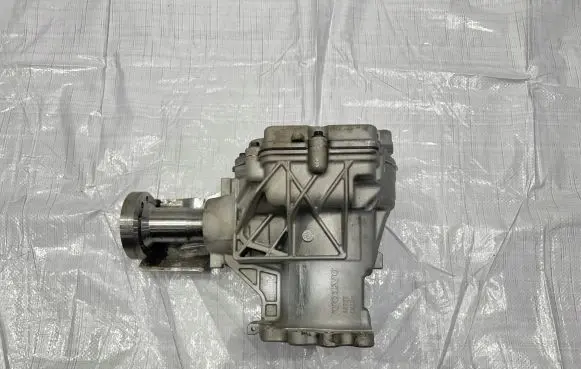 Volvo XC60 Gearbox transfer box case P32249174