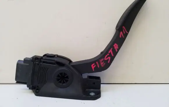 Ford Fiesta Accelerator throttle pedal 8V219F836AB