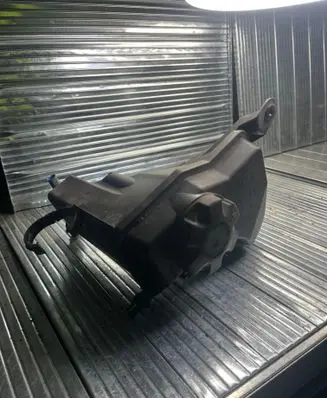 BMW 3 E92 E93 Coolant expansion tank/reservoir 7810592