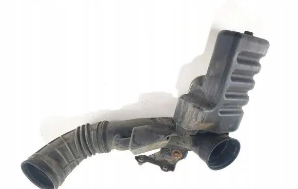 Intake resonator