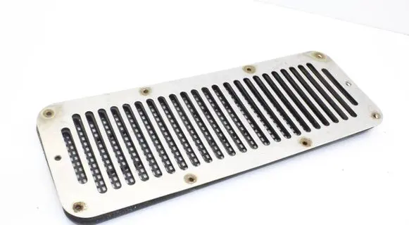 Jeep Wrangler Quarter panel pressure vent 55175729