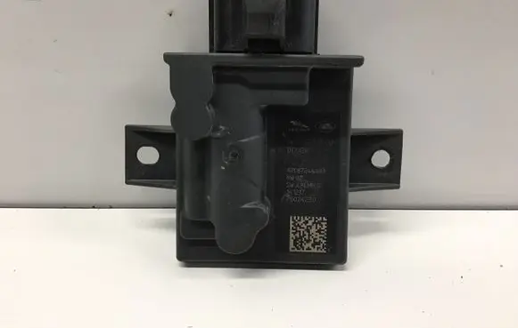 Jaguar E-Pace Fuel injection pump control unit/module FK729D370AF