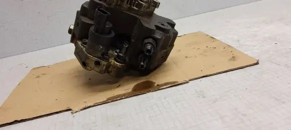 Volvo S60 Fuel injection high pressure pump 0445010043 8642777