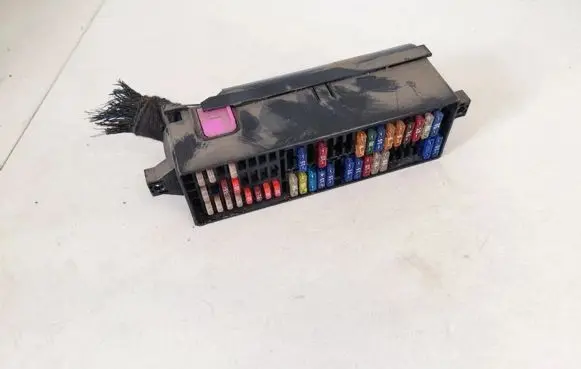 Skoda Fabia Mk2 (5J) Fuse box set 63593576