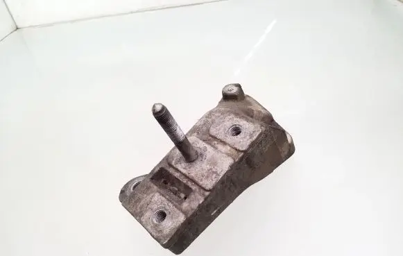 Seat Alhambra (Mk1) Engine mounting bracket 7M3399135A