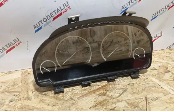 BMW 5 F10 F11 Speedometer (instrument cluster) 9312043 0263724026