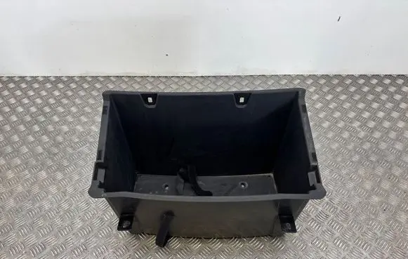 BMW i3 Front trunk storage compartment 7360388