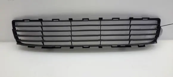 Toyota Auris 150 Front bumper lower grill 5311202080
